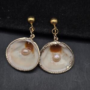 Sea Shell Faux Pearl Clip On Earrings Vintage Beachy 1970s Jewelry